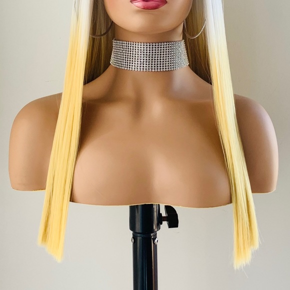 Who Doesn’t Like a Lemon Sundae 😉 Color Premium Fiber Wig with Bangs for Events - Picture 2 of 8